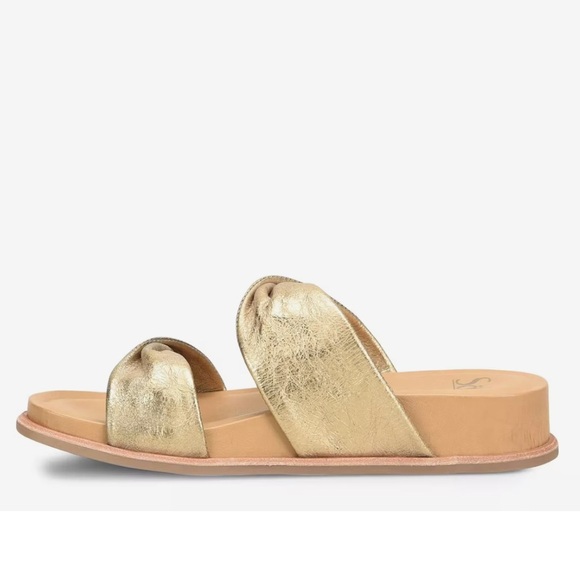 SOFFT | Ainsworth Gold Strap Sandal - Picture 2 of 7